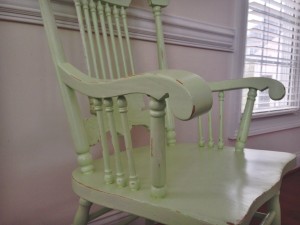 ugly oak refurb antique captains chair primer paint sealer distressed detailed view finished product